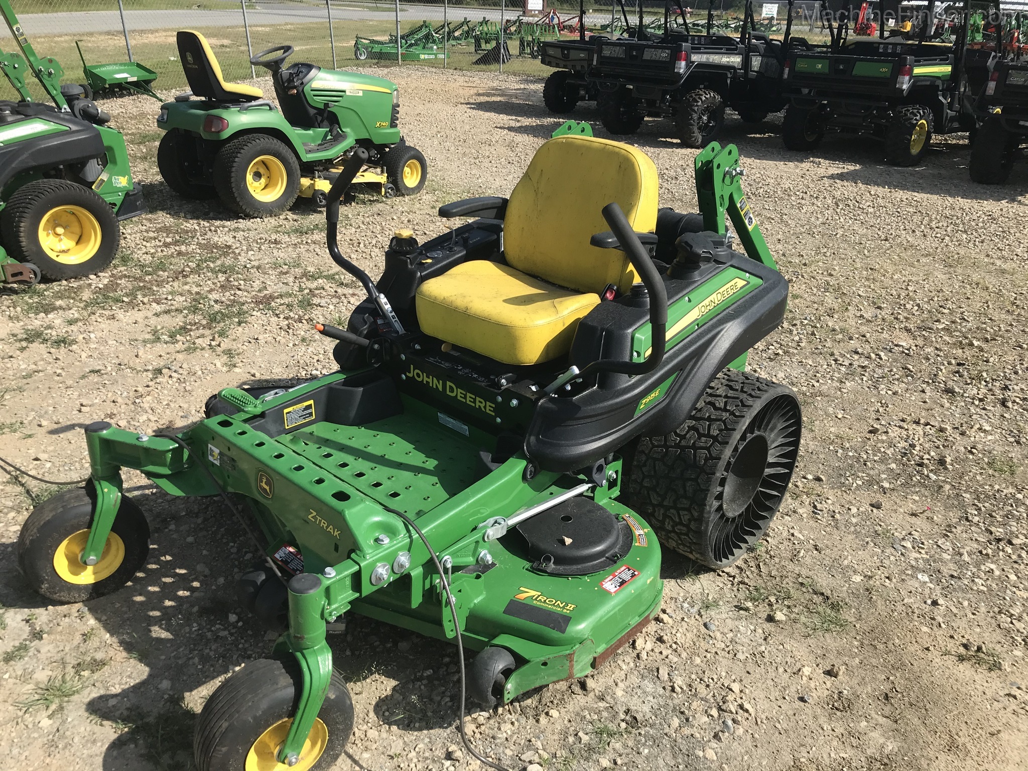2019 John Deere Z915E Image 1