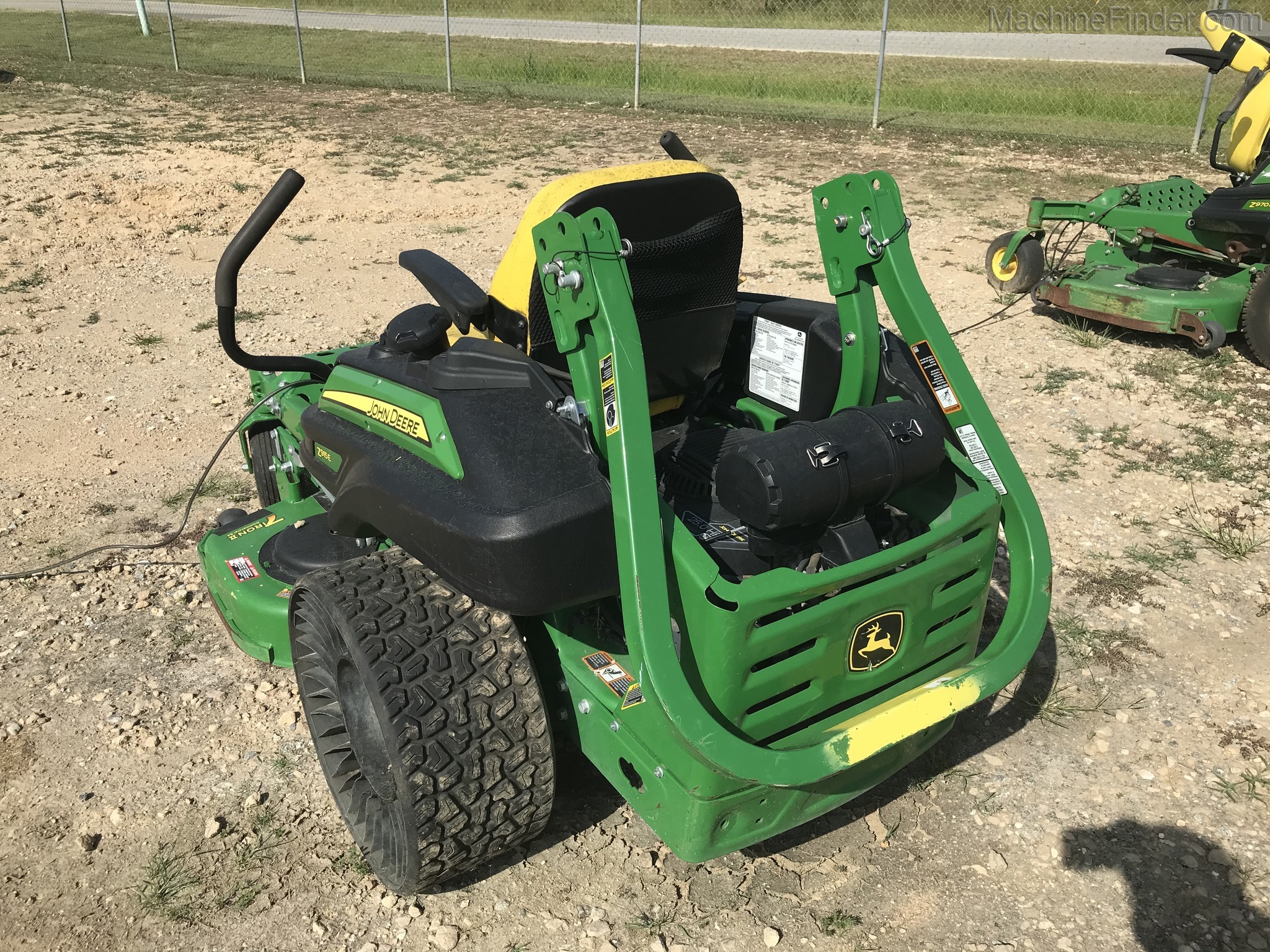 2019 John Deere Z915E Image 6