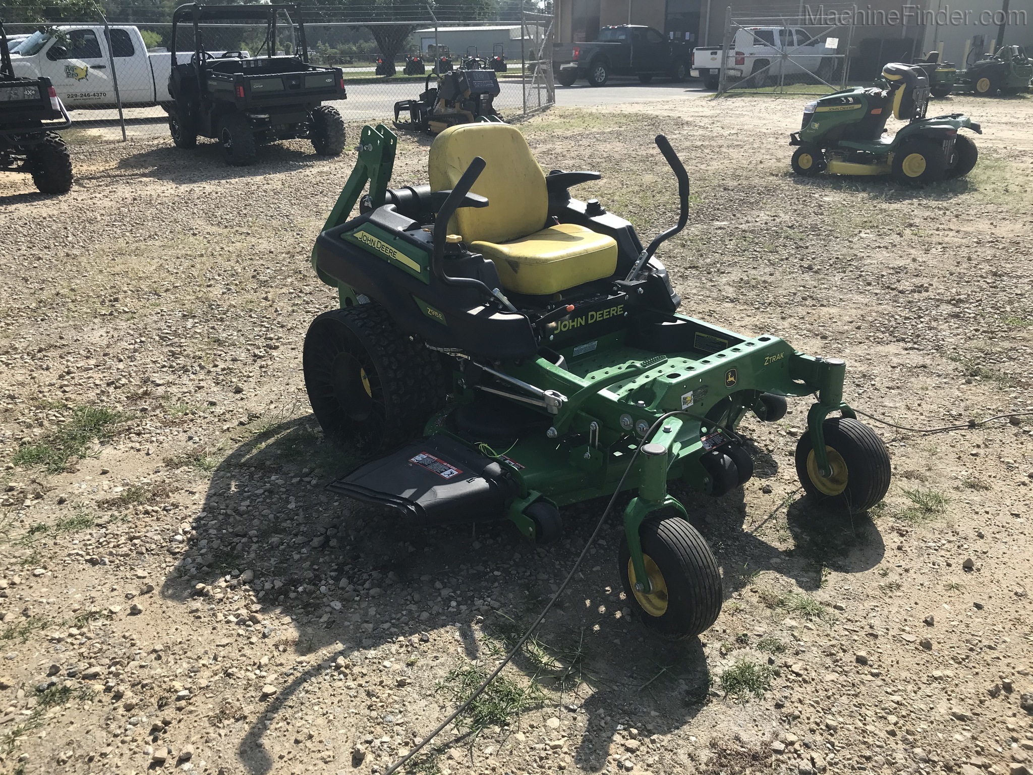 2019 John Deere Z915E Image 3