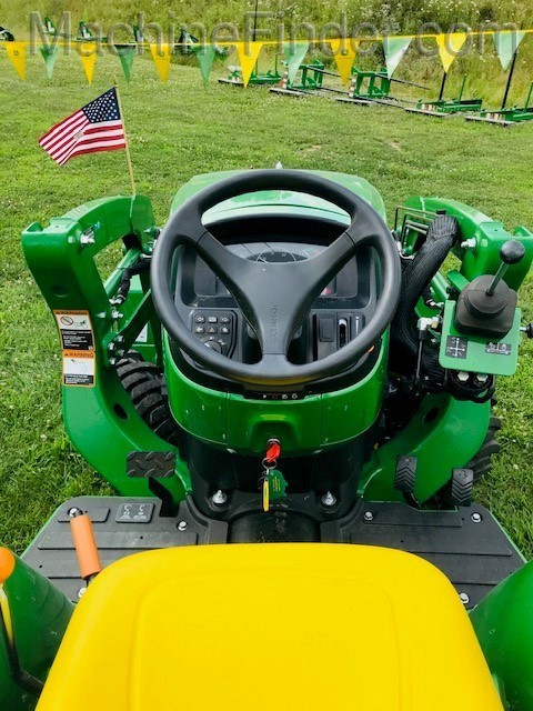2020 John Deere 3038E Image 6