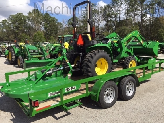 2020 John Deere 3032E PACKAGE DEAL Image 2