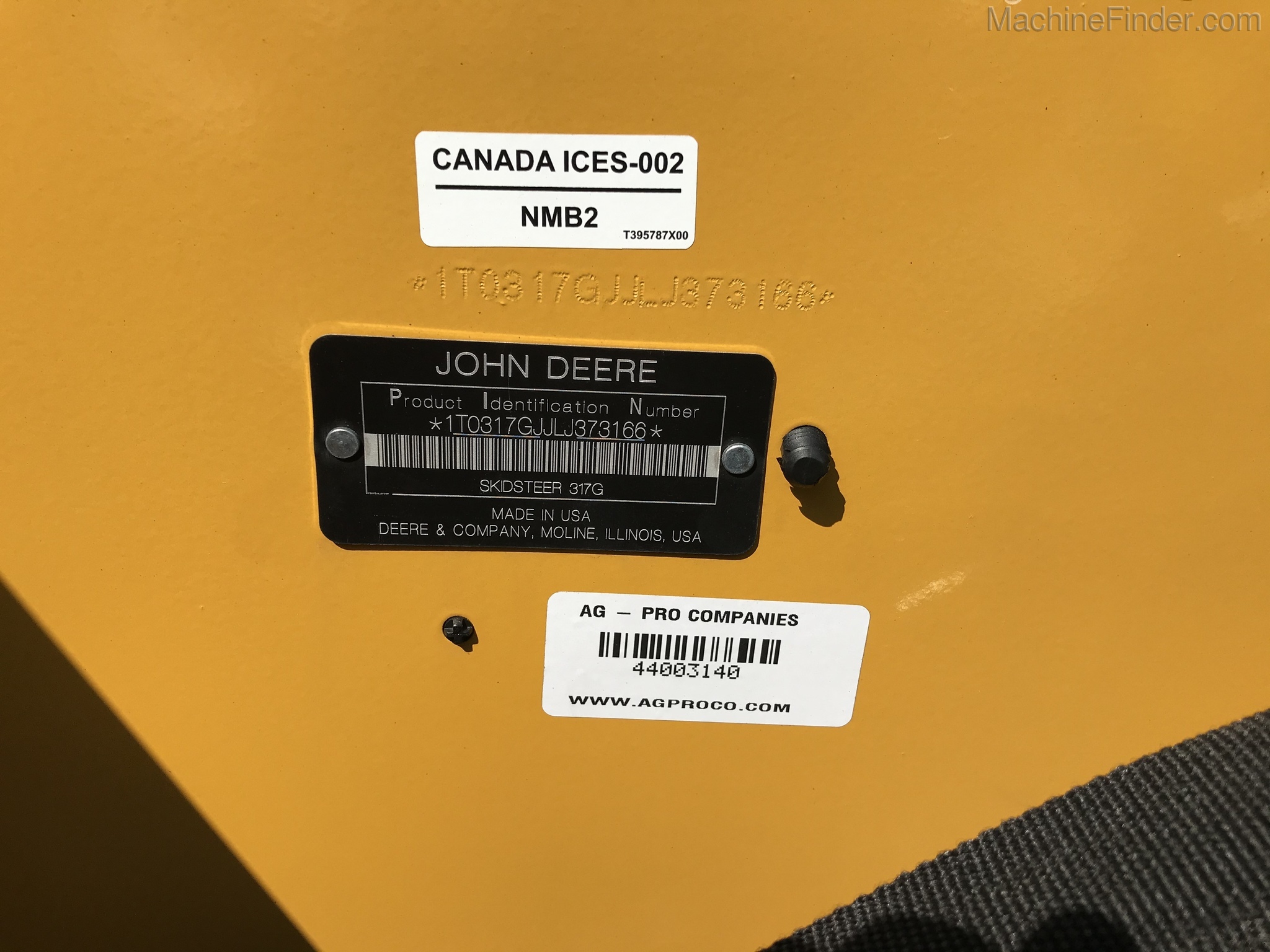 2020 John Deere 317G Image 6