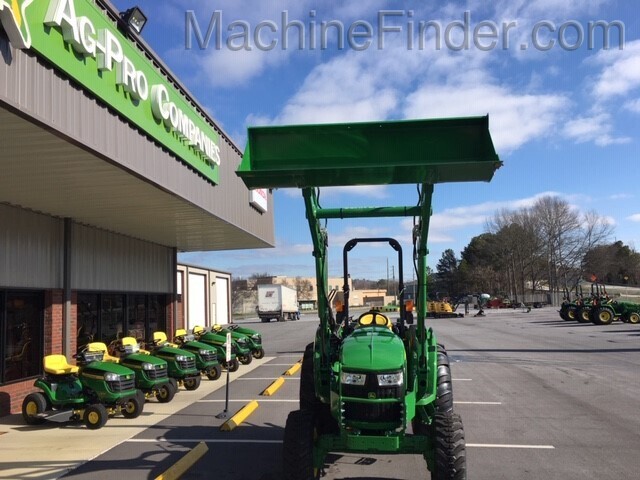 2020 John Deere 4052M Image 3