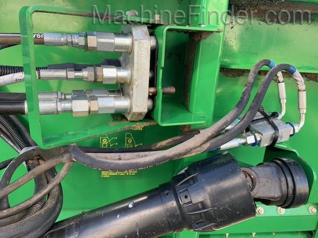 2008 John Deere 630F Image 7