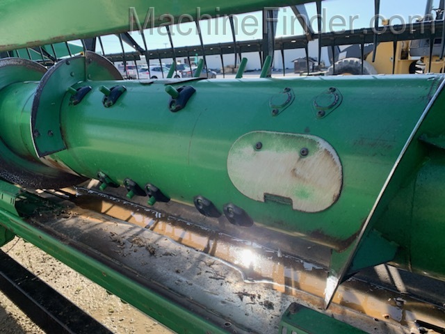 2008 John Deere 630F Image 3