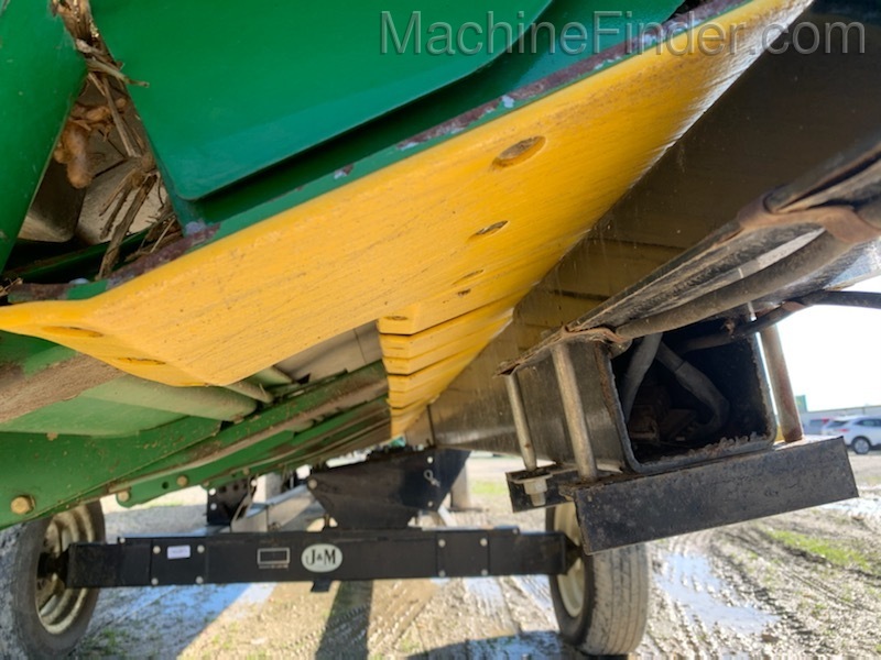 2008 John Deere 630F Image 10