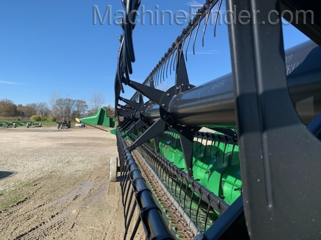 2008 John Deere 630F Image 5