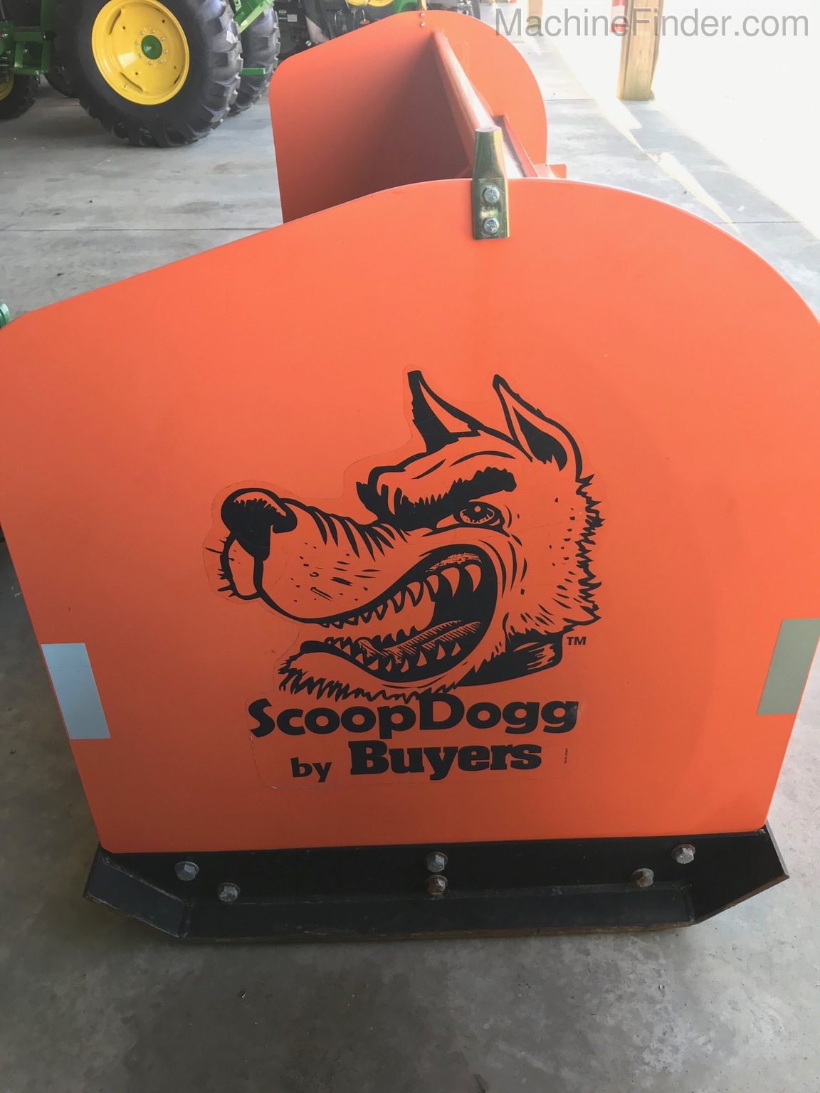 Buyers Scoop Dog Image 5