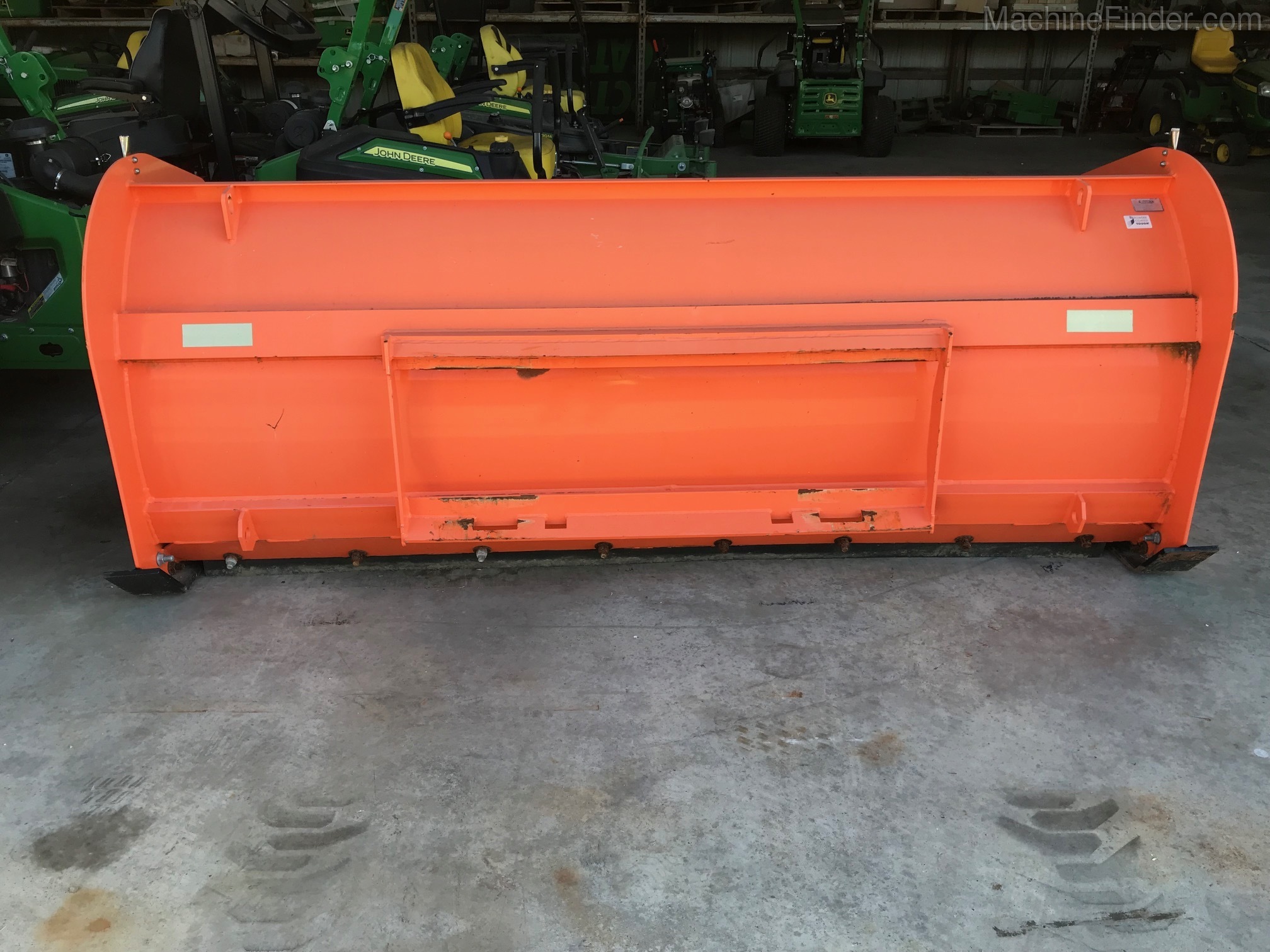 Buyers Scoop Dog Image 1