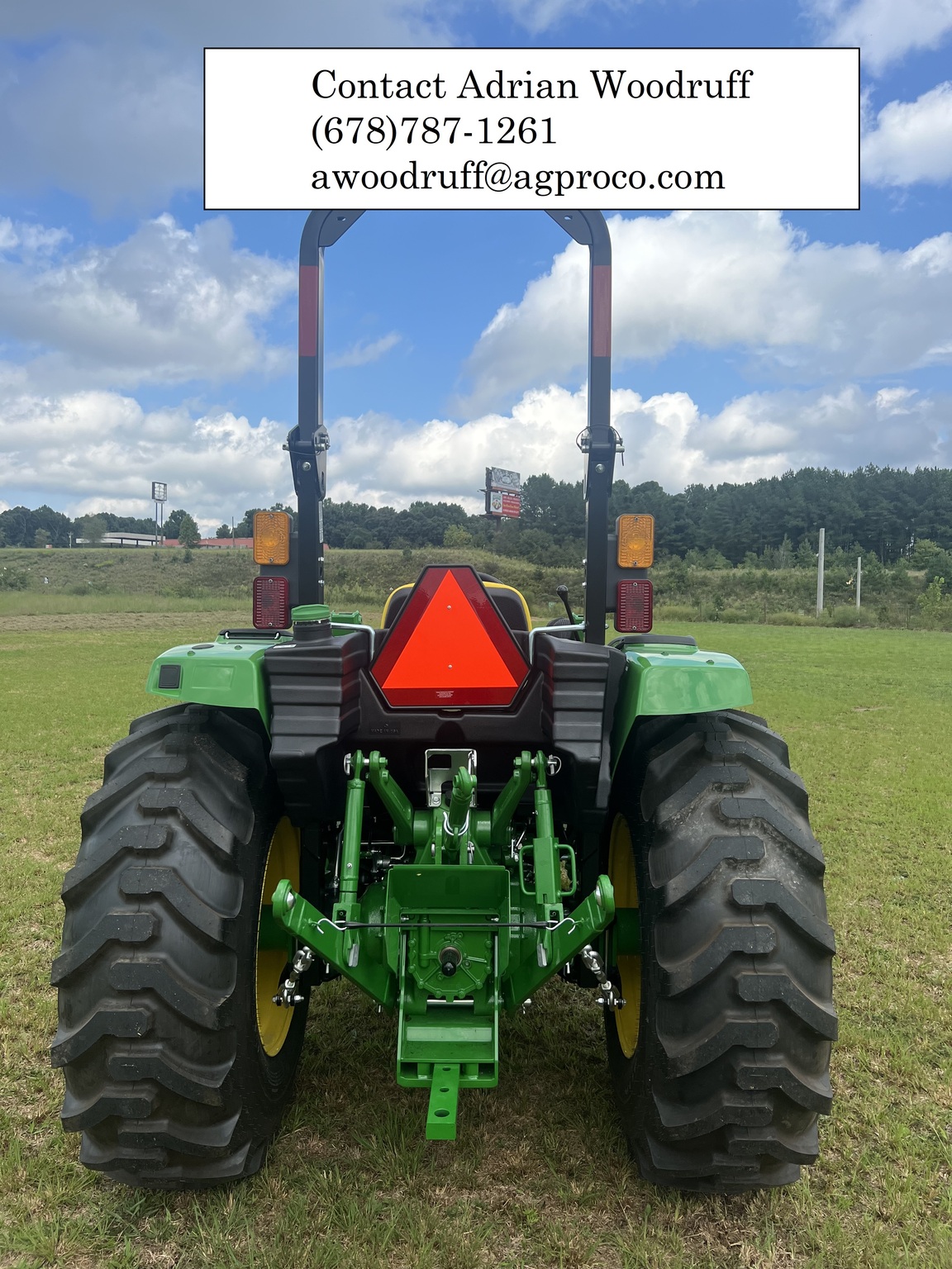 2023 John Deere 4066M Image 4