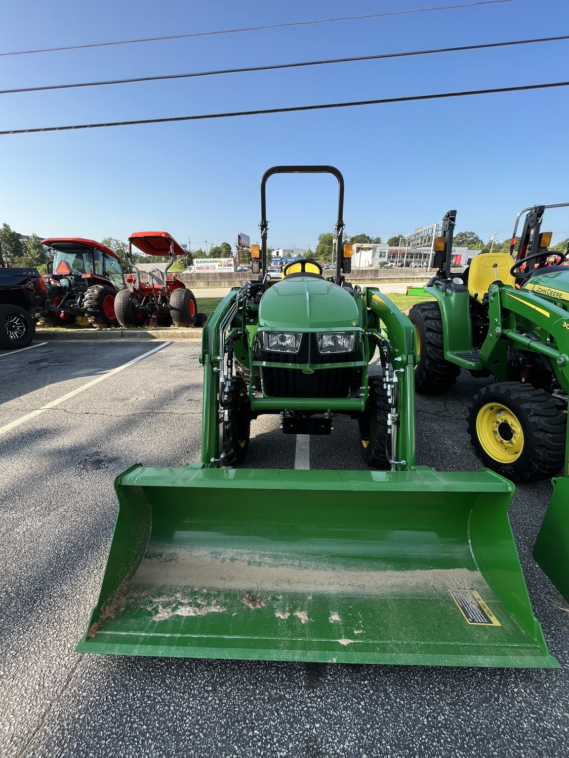 2023 John Deere 3025E Image 1