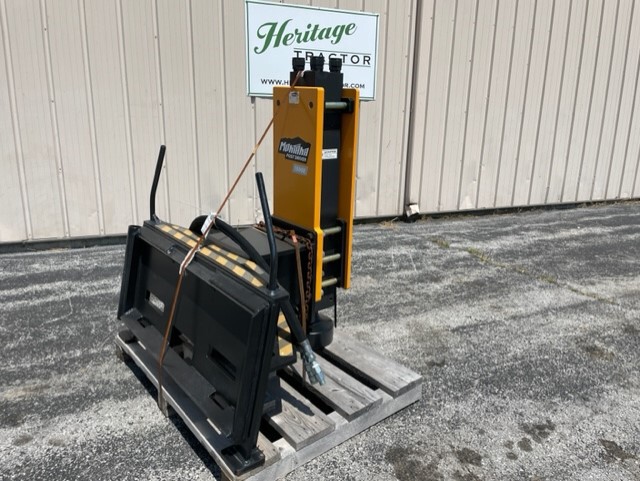  2022 Montana 1500E at Heritage Tractor in Rogersville, MO