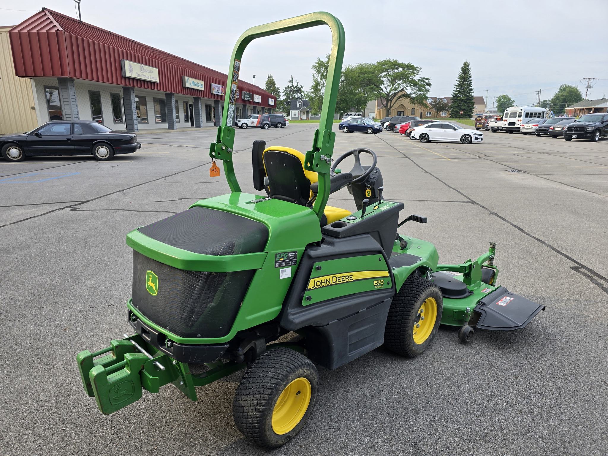 2019 John Deere 1570 Image 8