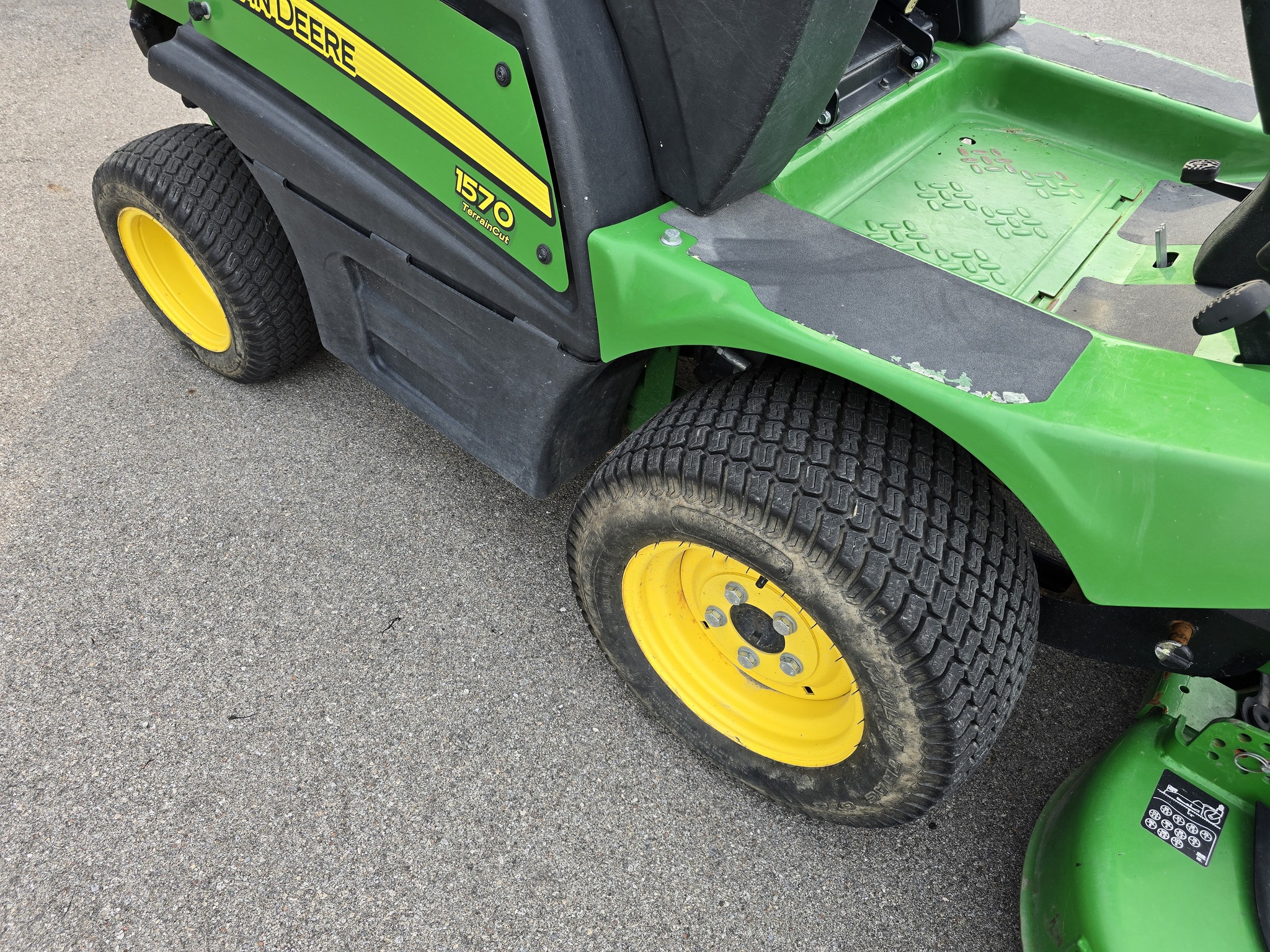 2019 John Deere 1570 Image 13