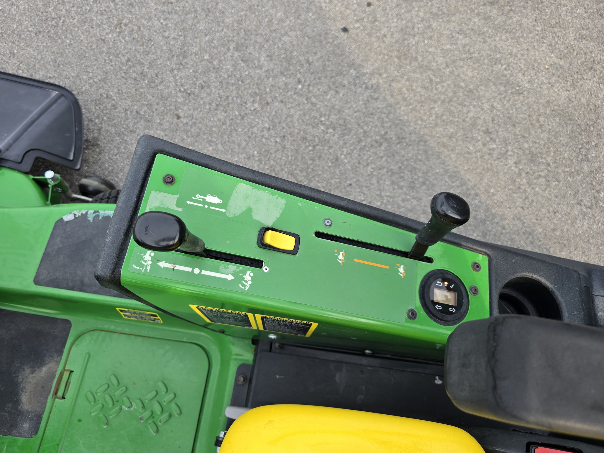 2019 John Deere 1570 Image 16