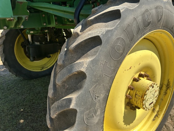 2015 John Deere R4030 Photo 8