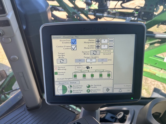 2015 John Deere R4030 Photo 11