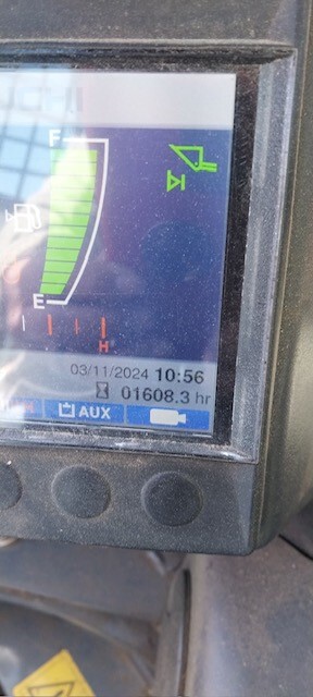 2018 Takeuchi TL10V-2 Image 5