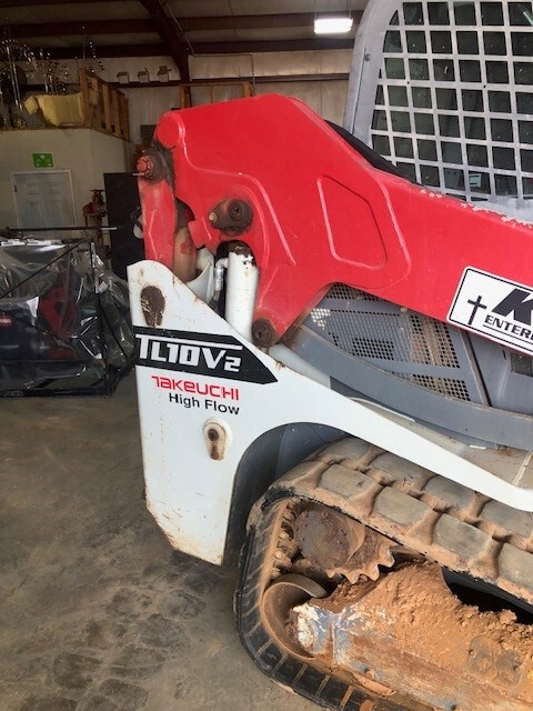 2018 Takeuchi TL10V-2 Image 4