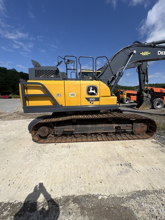 Photo of a 2024 John Deere 210 P