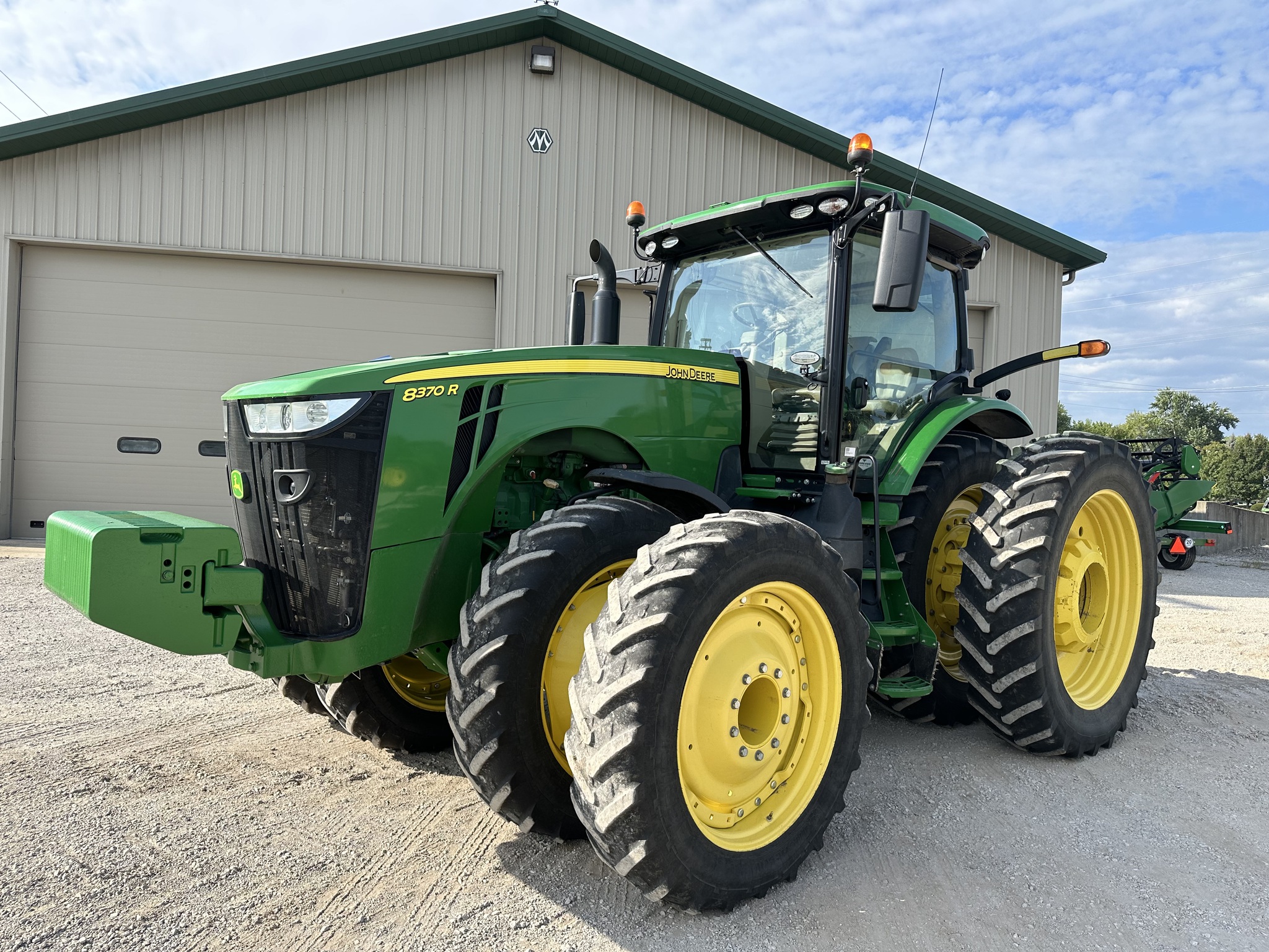  2017 John Deere 8370R at Heritage Tractor in Geneseo, IL
