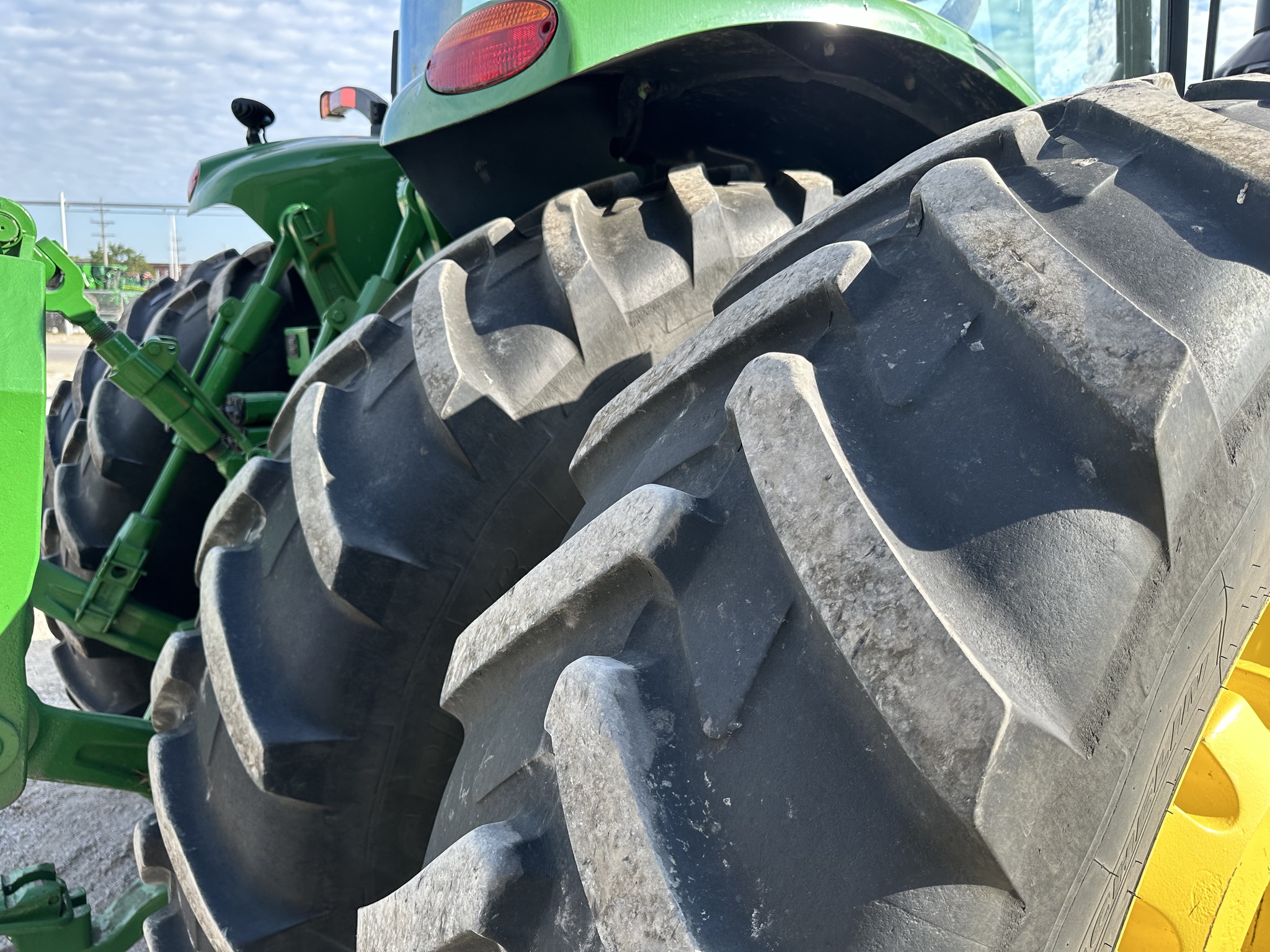  2017 John Deere 8370R at Heritage Tractor in Geneseo, IL