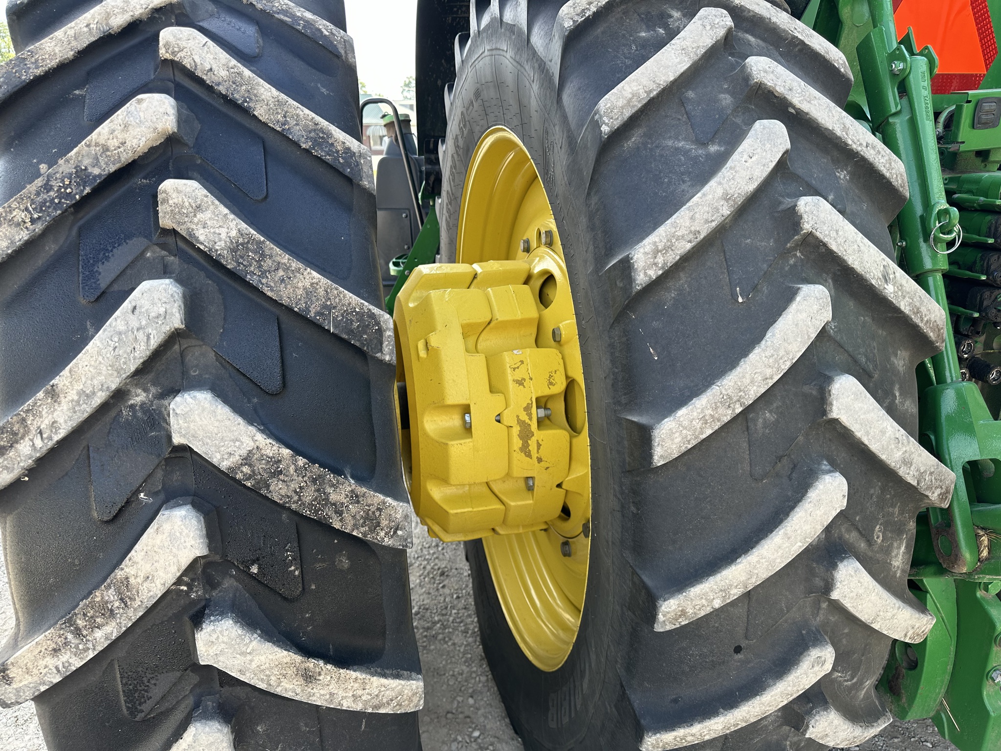  2017 John Deere 8370R at Heritage Tractor in Geneseo, IL
