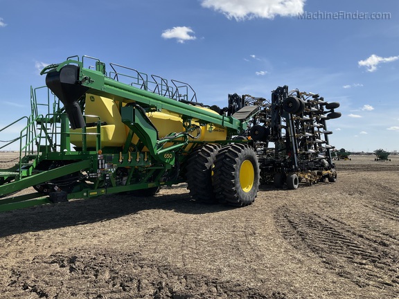 2023 Seedmaster 7012 | Air Drills and Seeders | MachineFinder