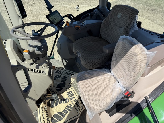 2024 John Deere 6R 155 - Photo35
