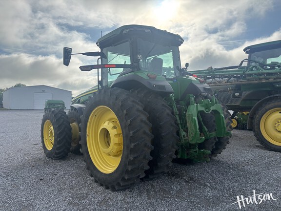 Photo of 2023 John Deere 8R 370