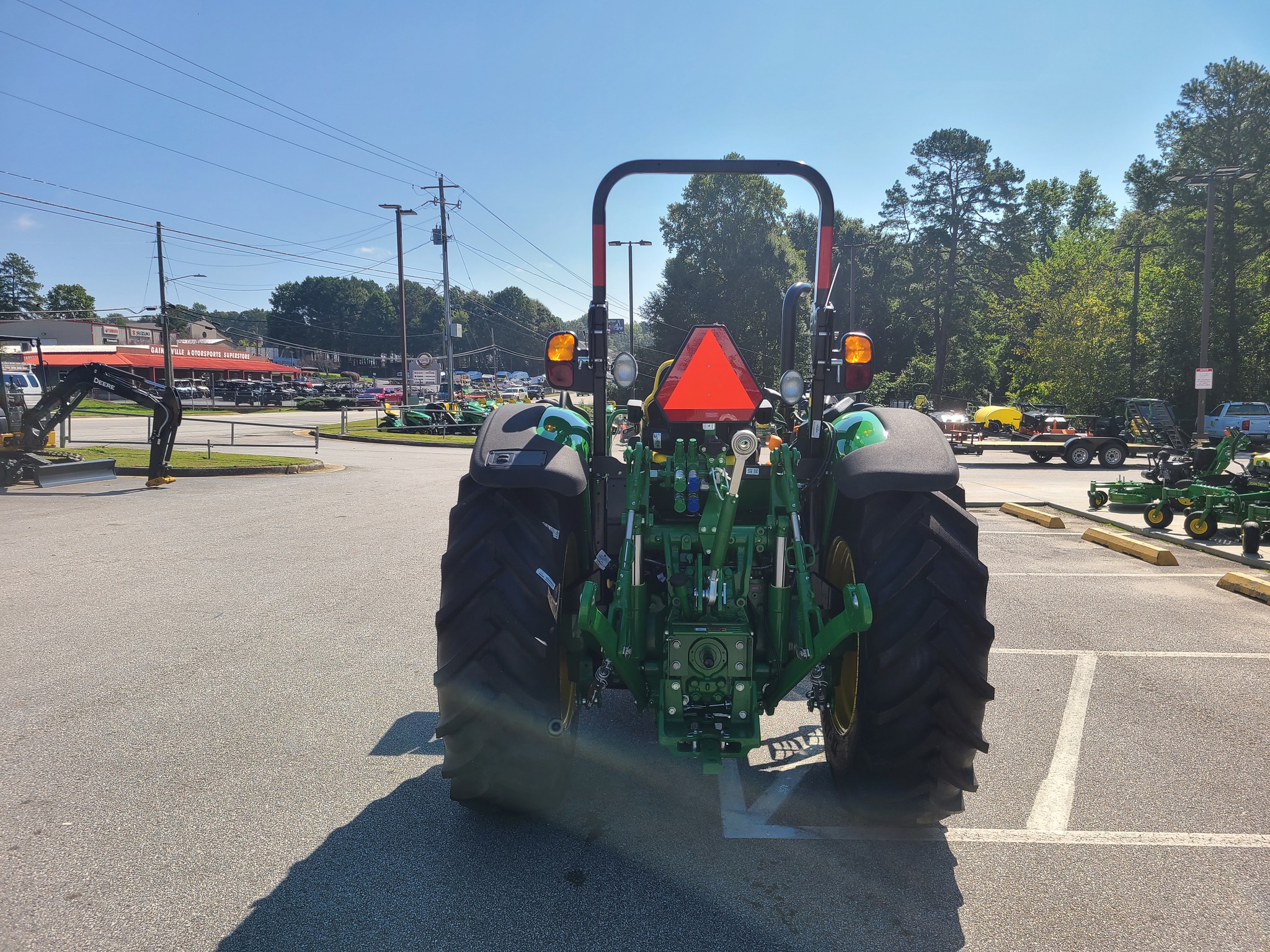 2024 John Deere 5075M Image 8