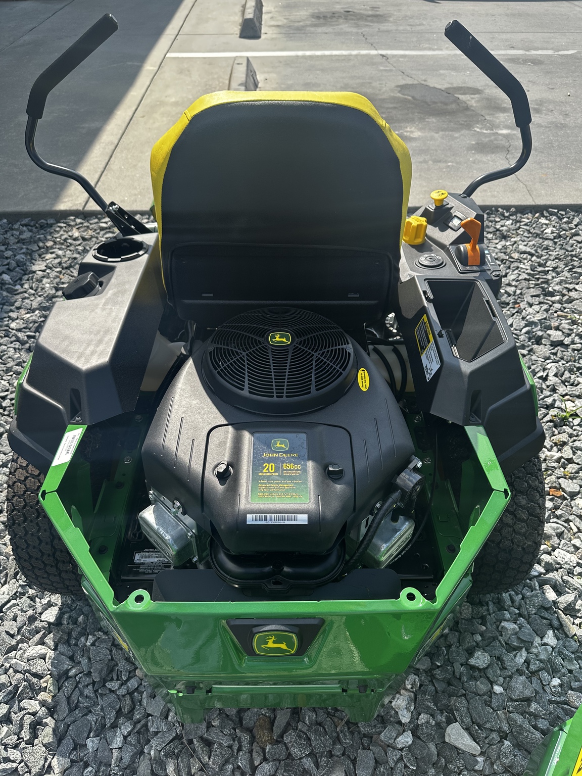 2025 John Deere Z315E Image 4