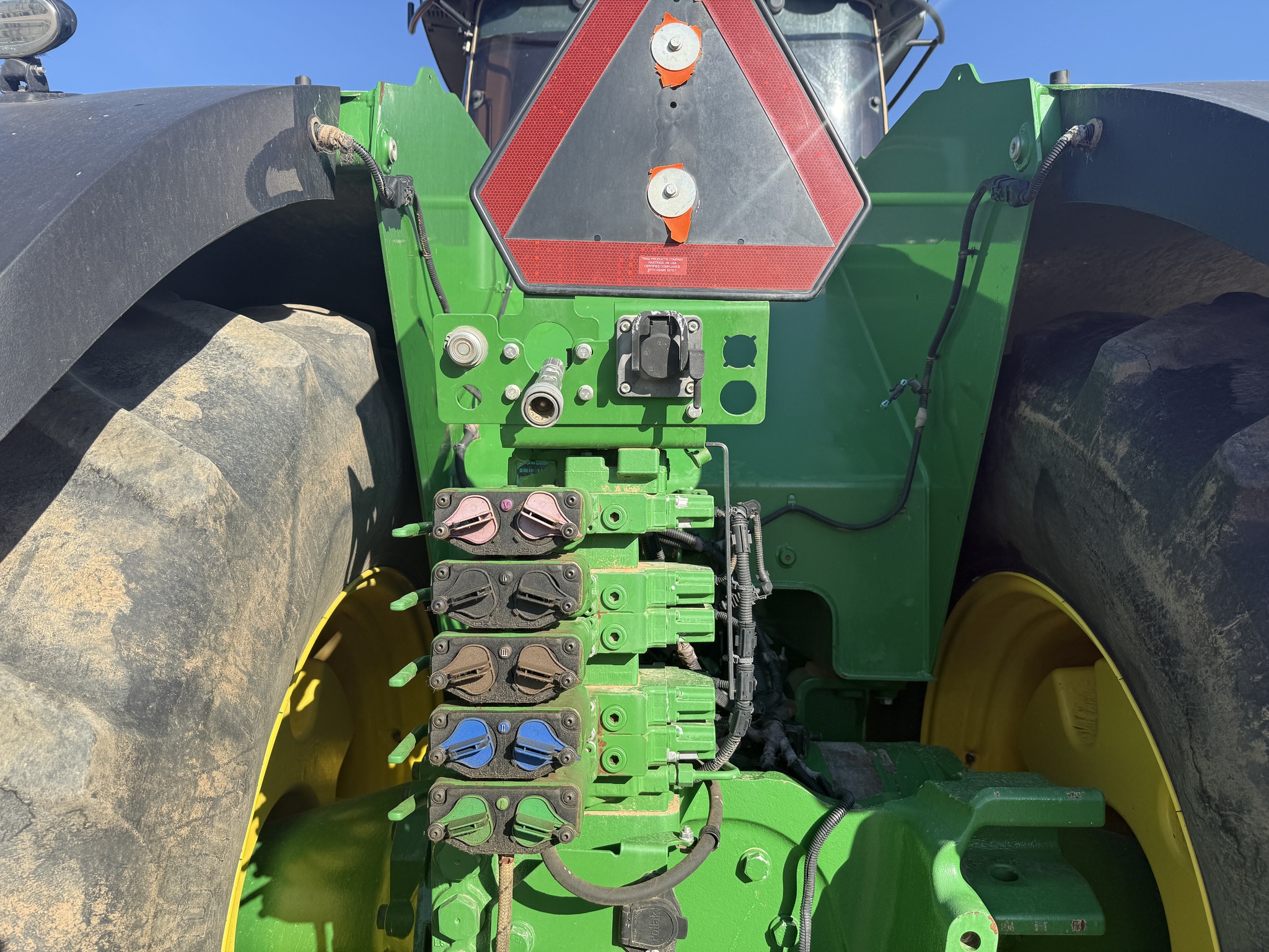 2016 John Deere 9570R Image 18