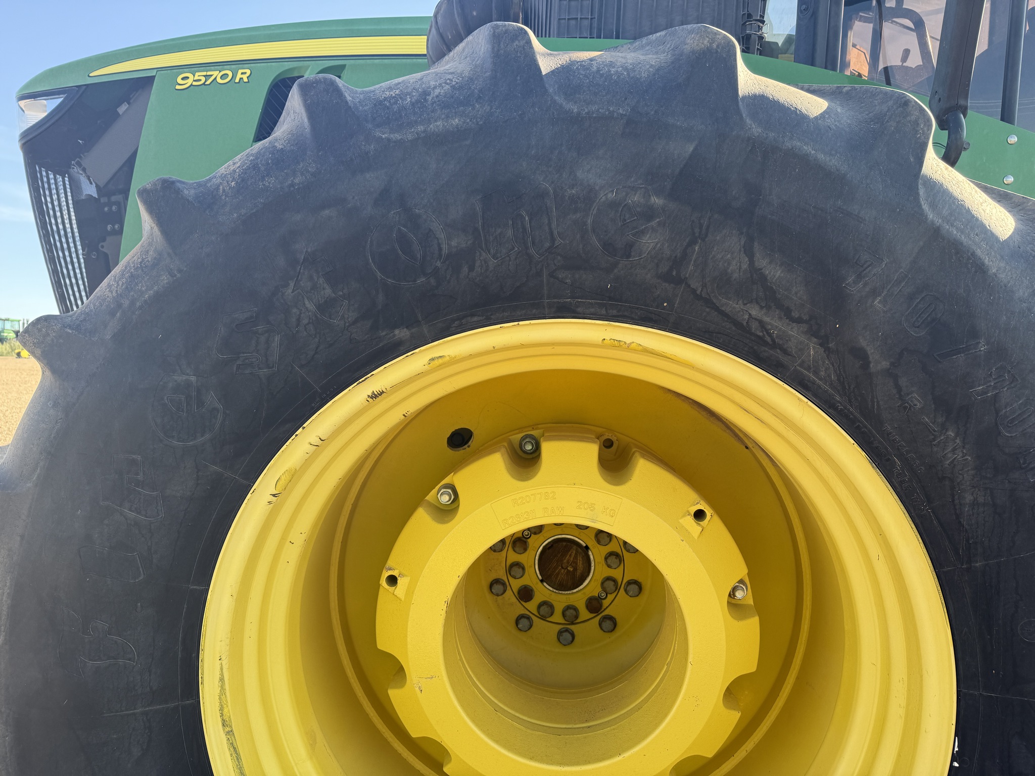 2016 John Deere 9570R Image 31