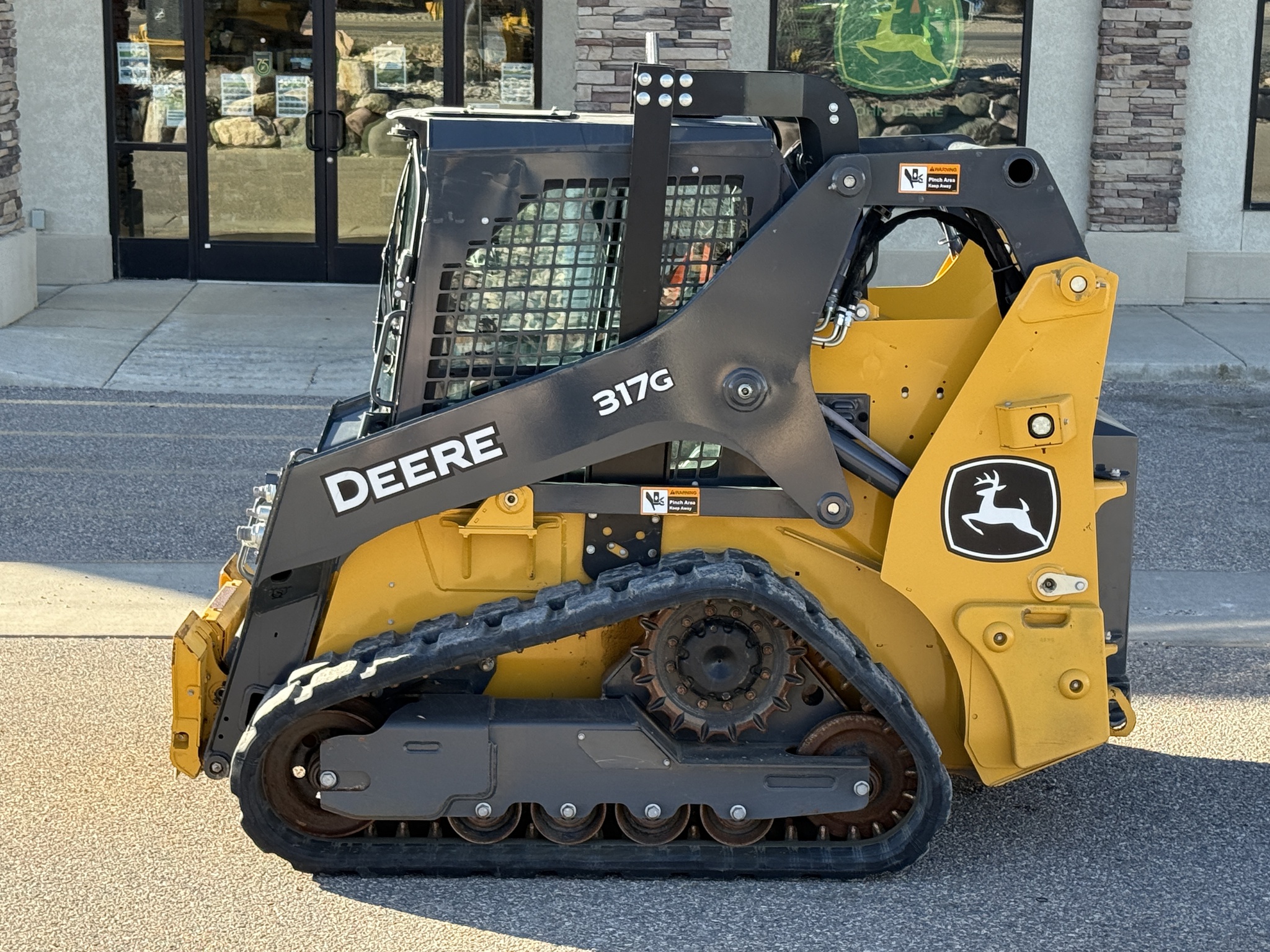 2023 John Deere 317G Image 2