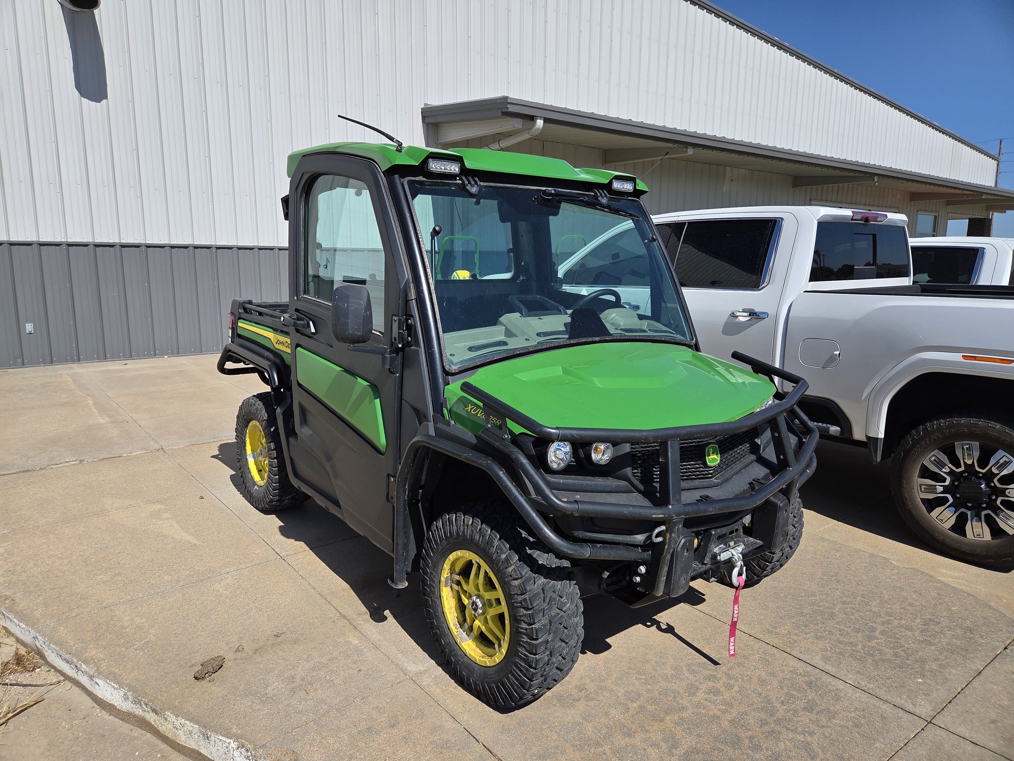 2023 John Deere XUV 835R Image 3