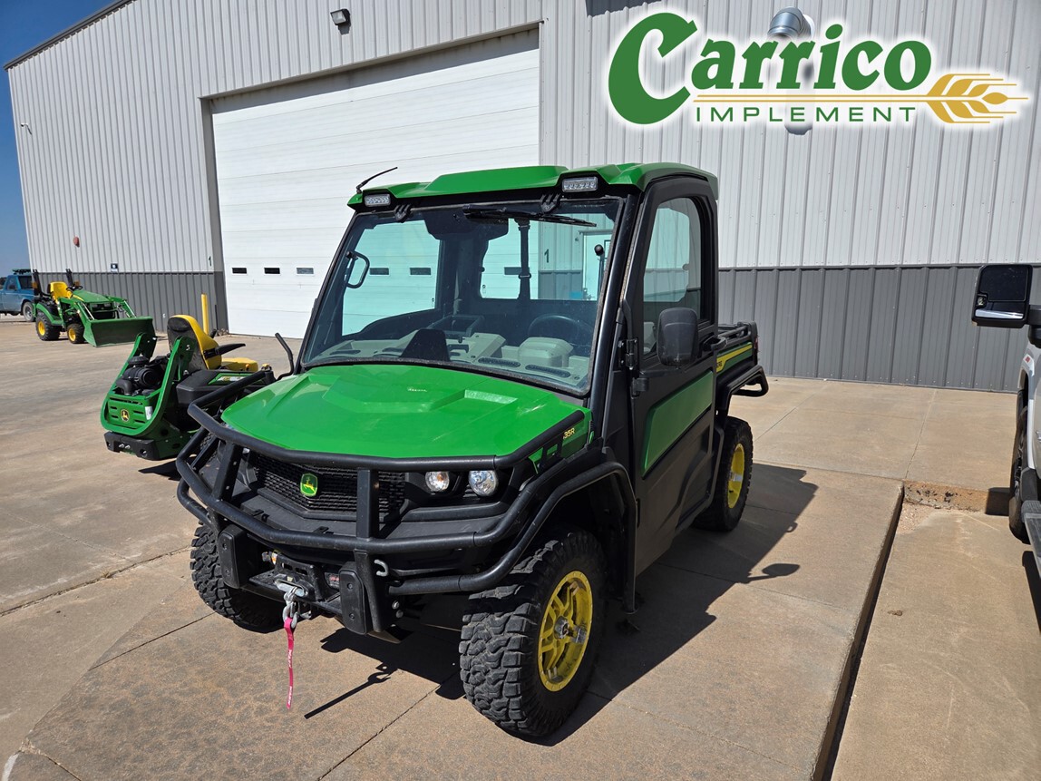 2023 John Deere XUV 835R Image 1