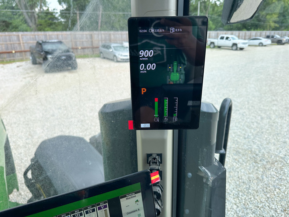 2024 John-Deere 8R 370