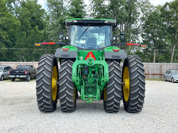 2024 John-Deere 8R 370
