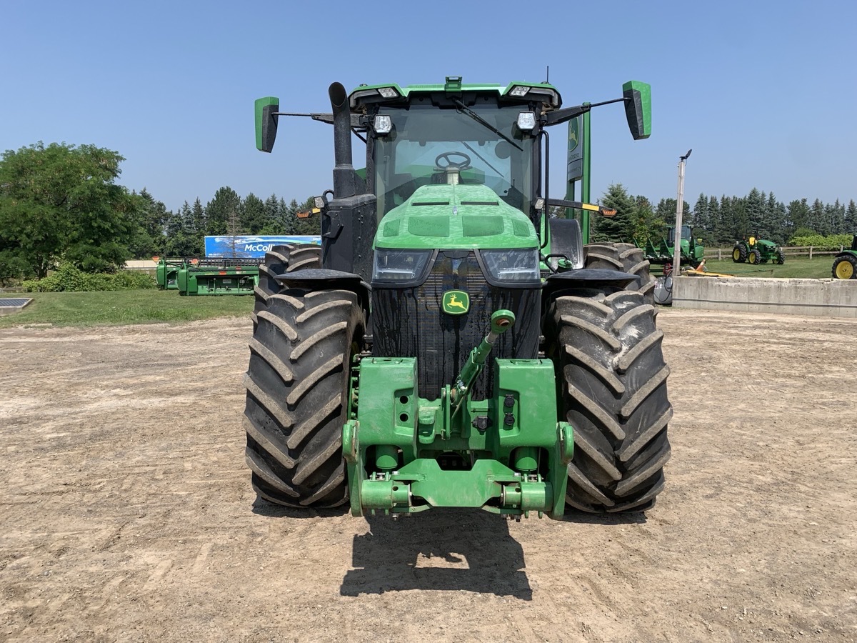 2022 John Deere 8R 310 Image 2