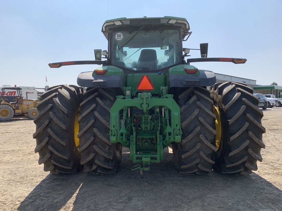 2022 John Deere 8R 310 Image 5