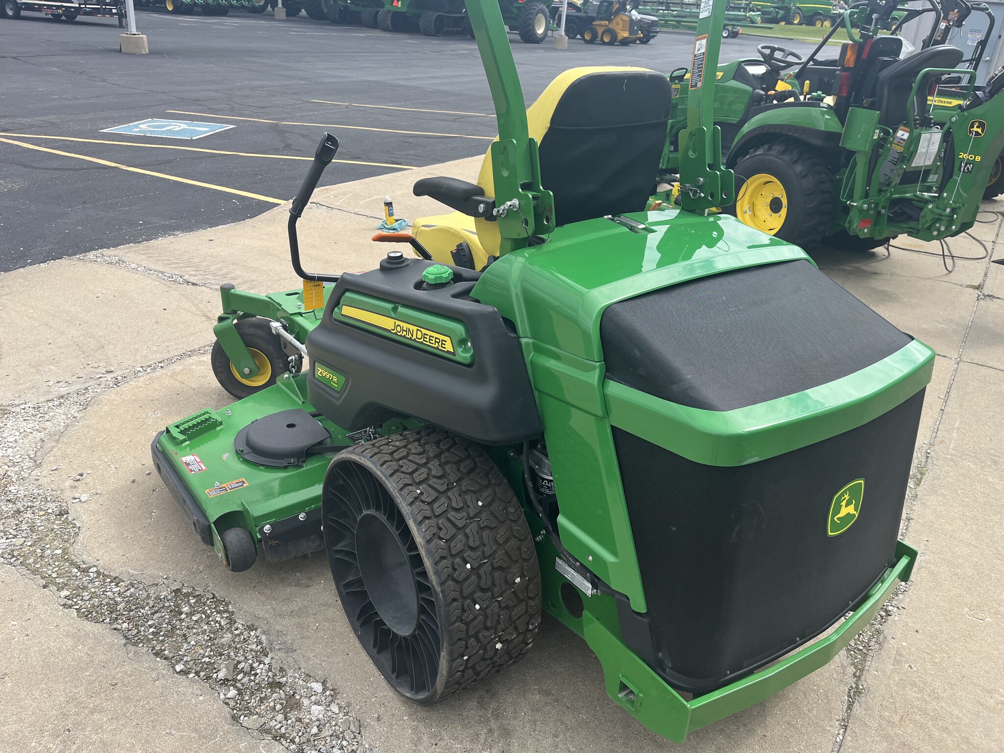 2022 John Deere Z997R Image 5