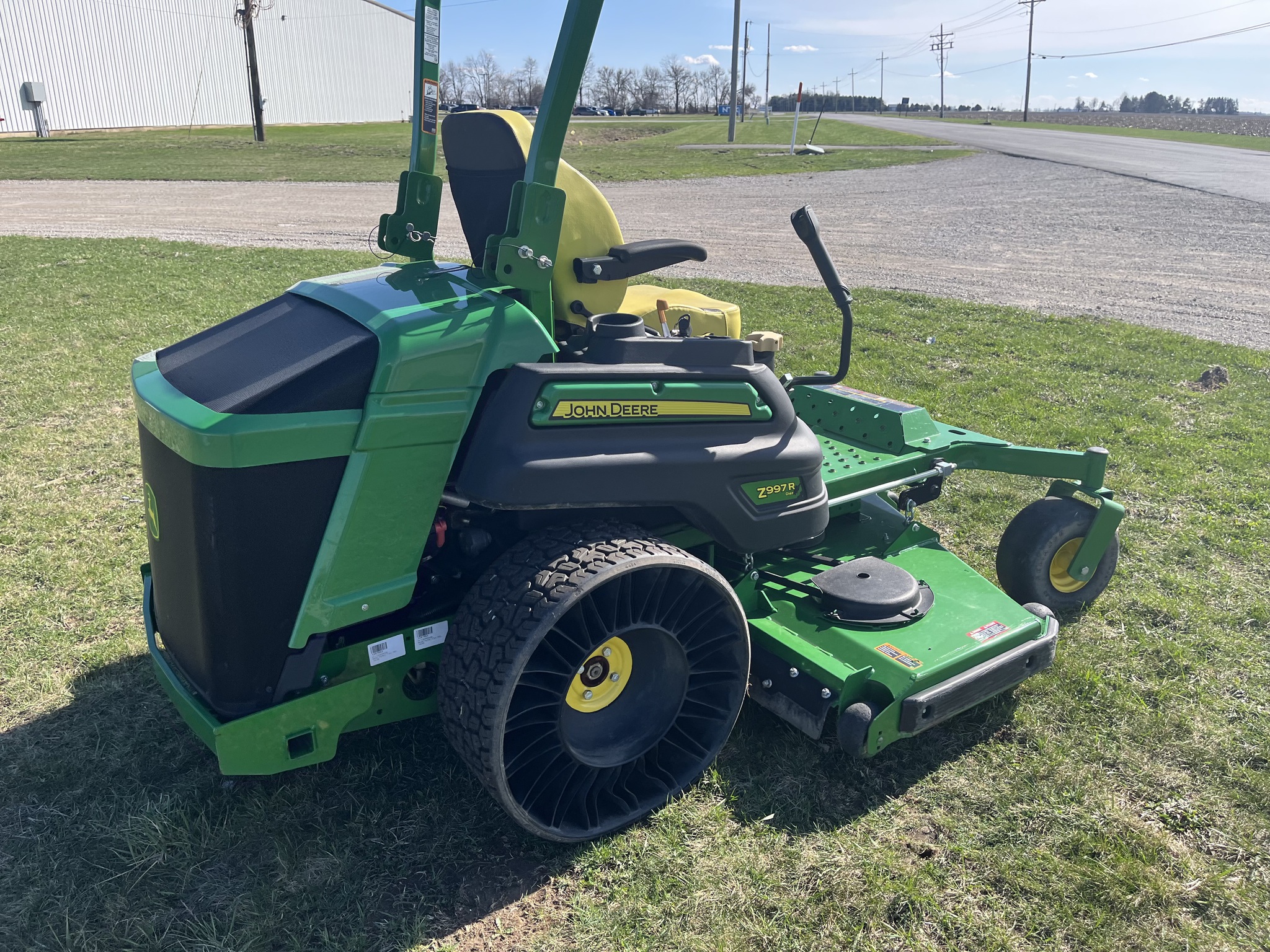 2022 John Deere Z997R Image 7