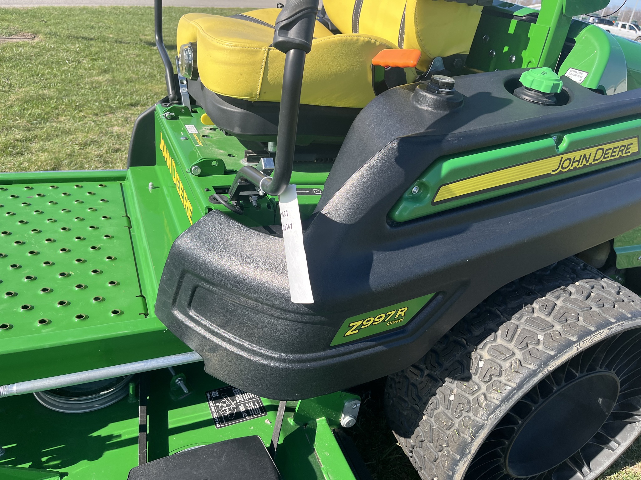 2022 John Deere Z997R Image 13