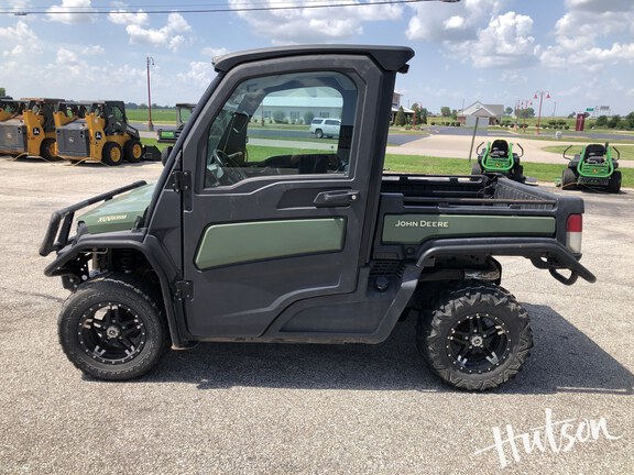 Photo of 2021 John Deere XUV 835M