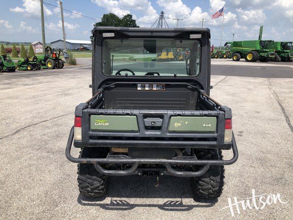Photo of 2021 John Deere XUV 835M
