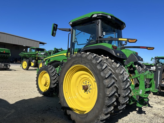 2023 John Deere 8R 230 Photo 5