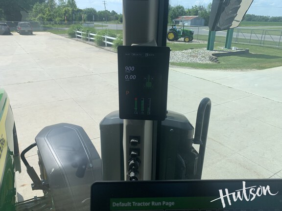 Photo of 2024 John Deere 8R 230