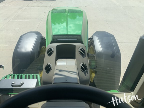 Photo of 2024 John Deere 8R 230