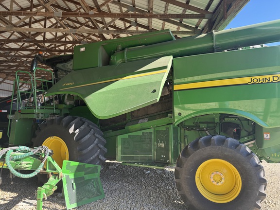2015 John-Deere S660